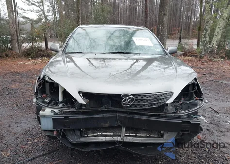 2004 Toyota Camry Le from USA, damaged, VIN 4T1BE32K44U940029